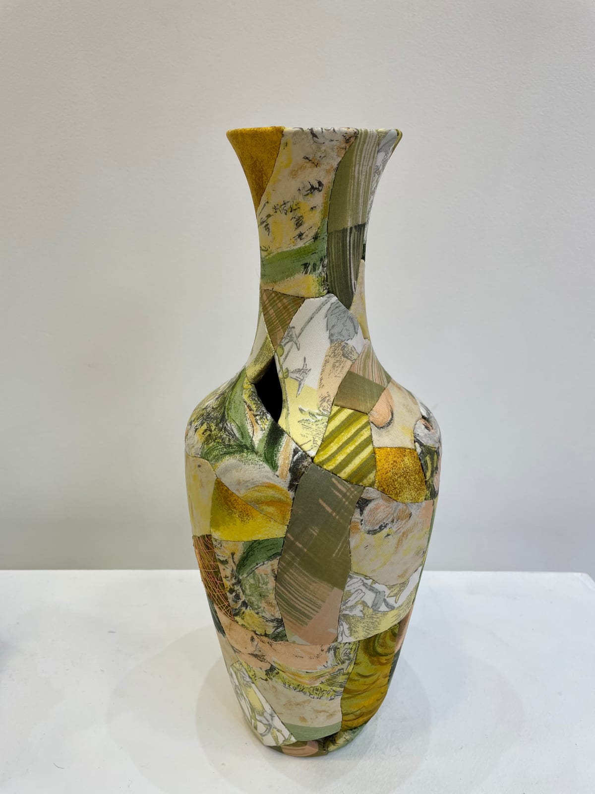 Zoe Hillyard, Easter Vase, 2023