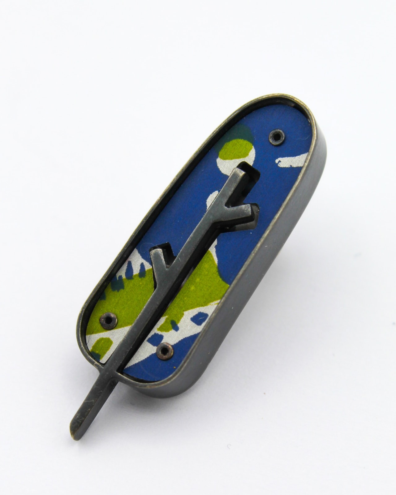 Lindsey Mann, Lapel Leaf Pin, 2024