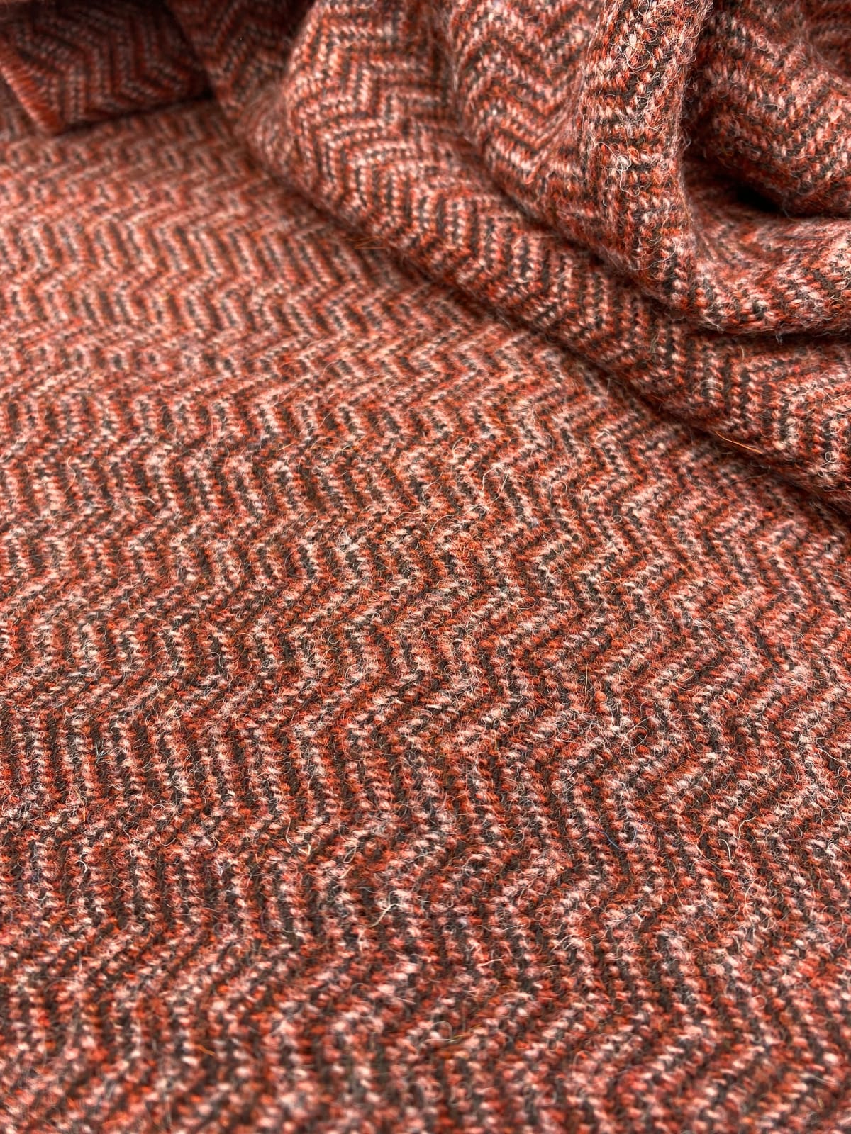 Richard Womersley, Red Zig Zag Scarf, 2022