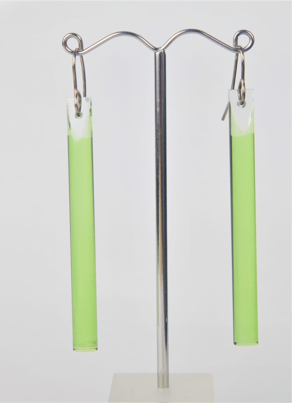 Marlene McKibbin, Rods - Emerald , 2024