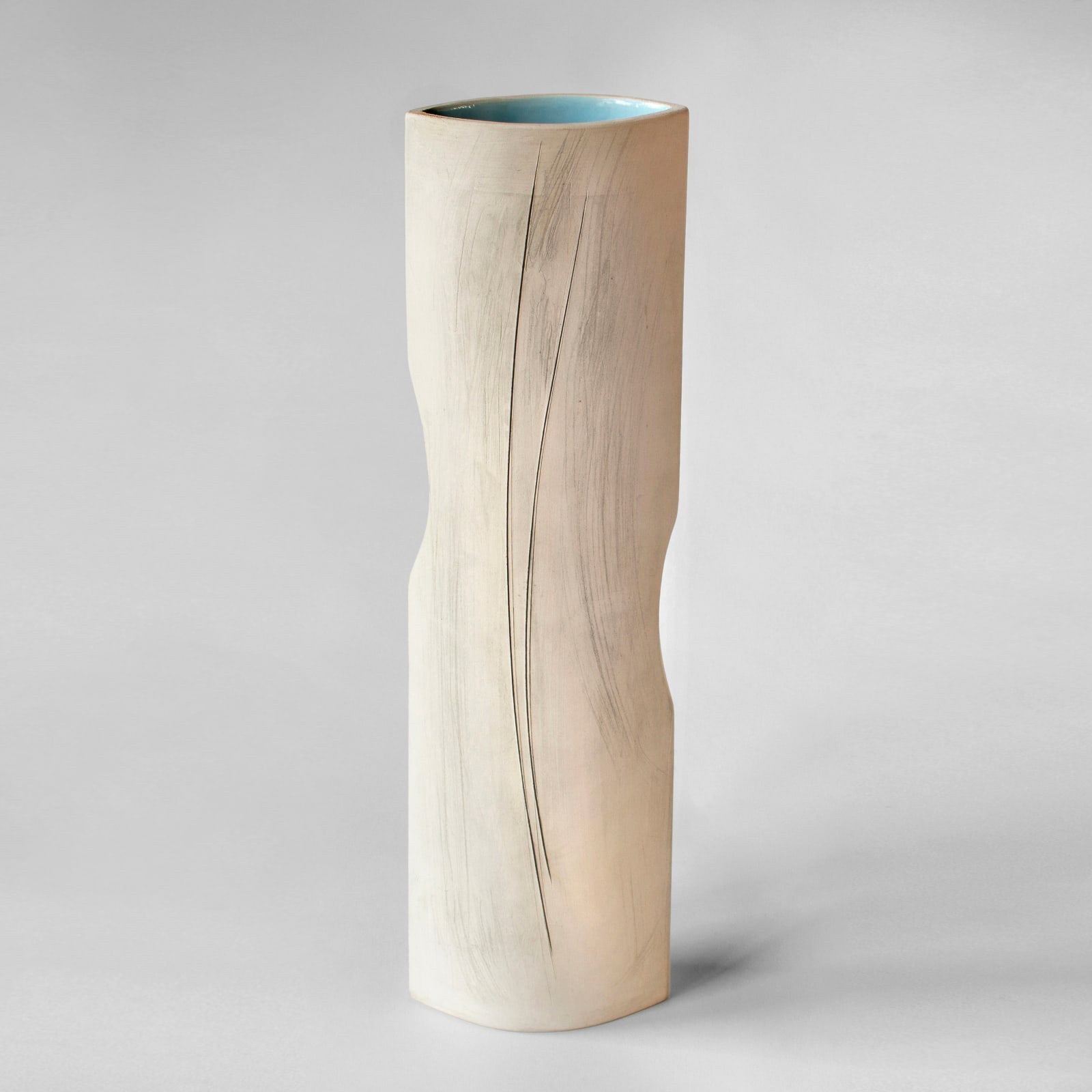 Tessa Wolfe Murray, Waisted Vessel, 2024