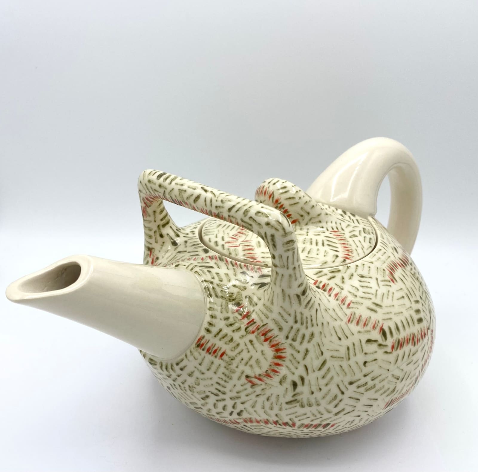 Colin Saunders, White Hall Teapot - Lines, 2014