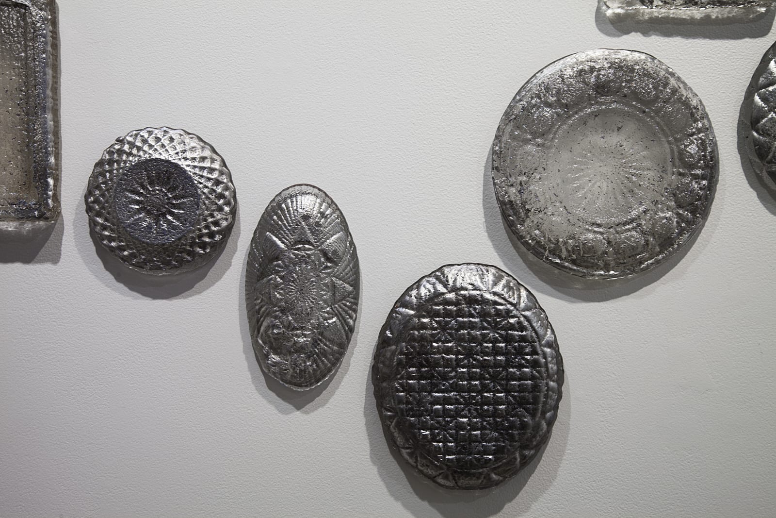 Aaron Pexa, The Lucent Parlor: Medallions, 2015