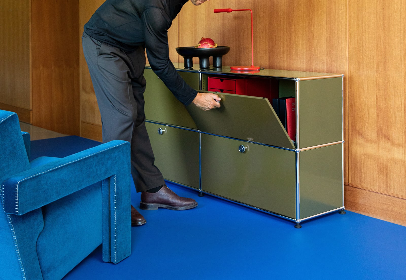 USM, USM_Olivegreen_Sideboard_Frontal, 2023