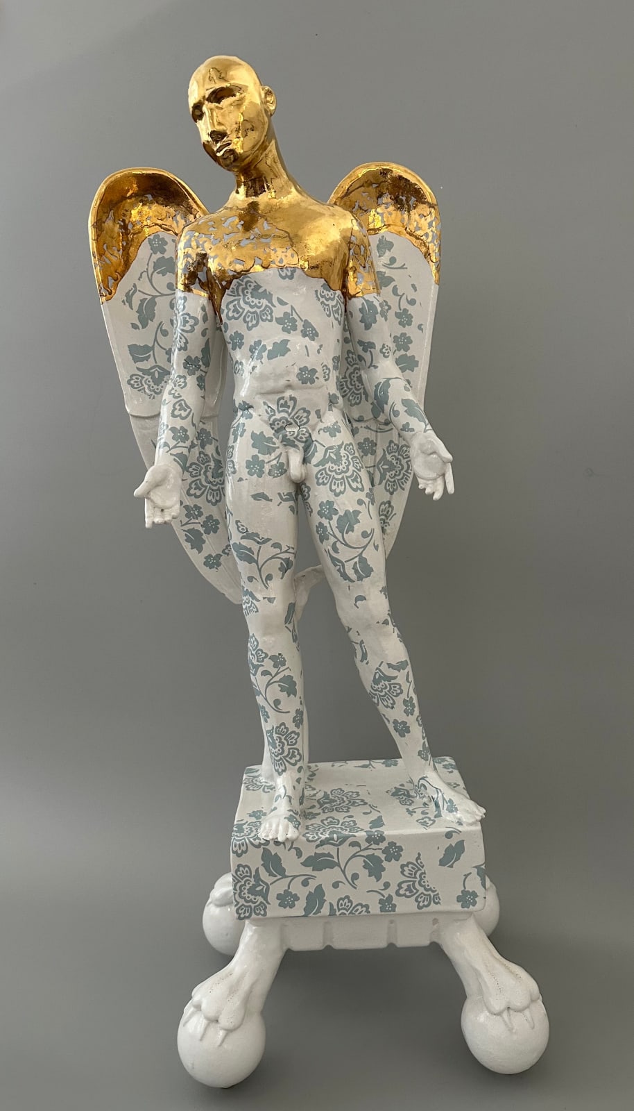 Pierre Williams, Large Angel on Claw Plinth