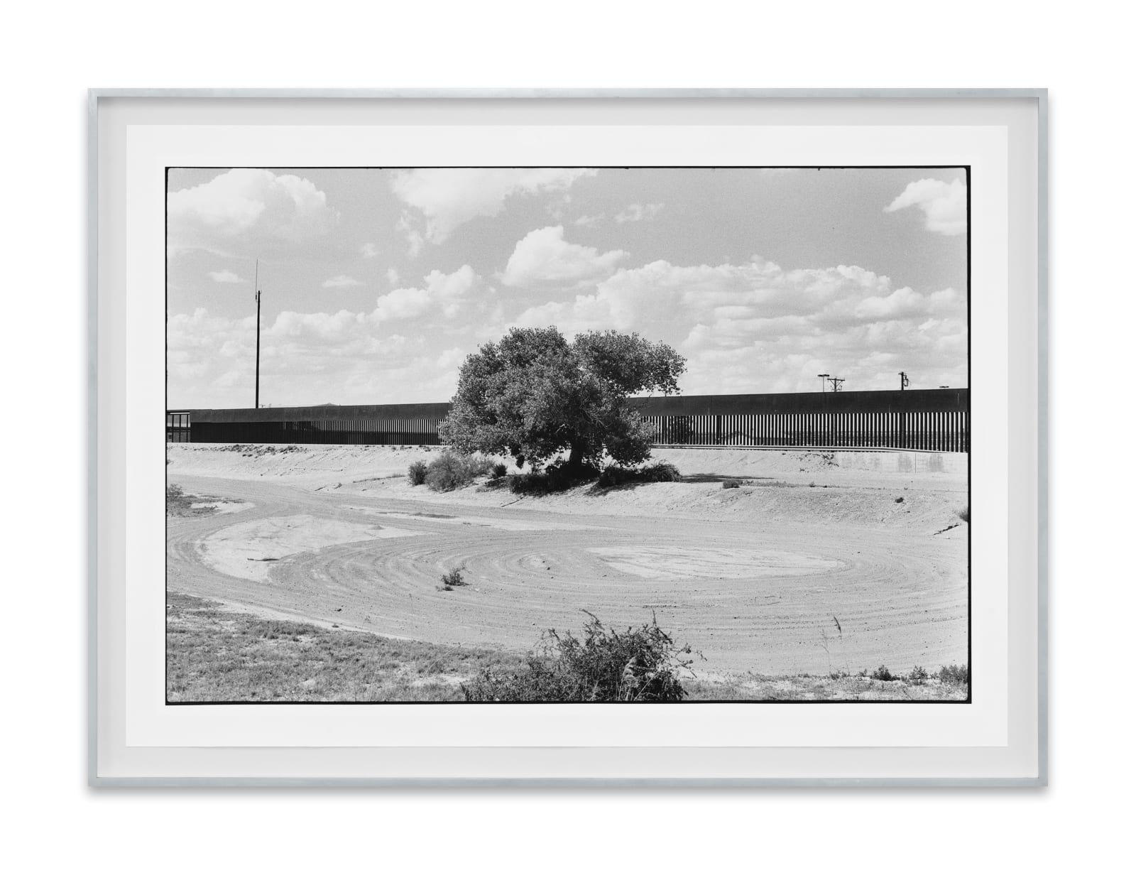 Zoe Leonard, From Puente El Porvenir, 2019/2022