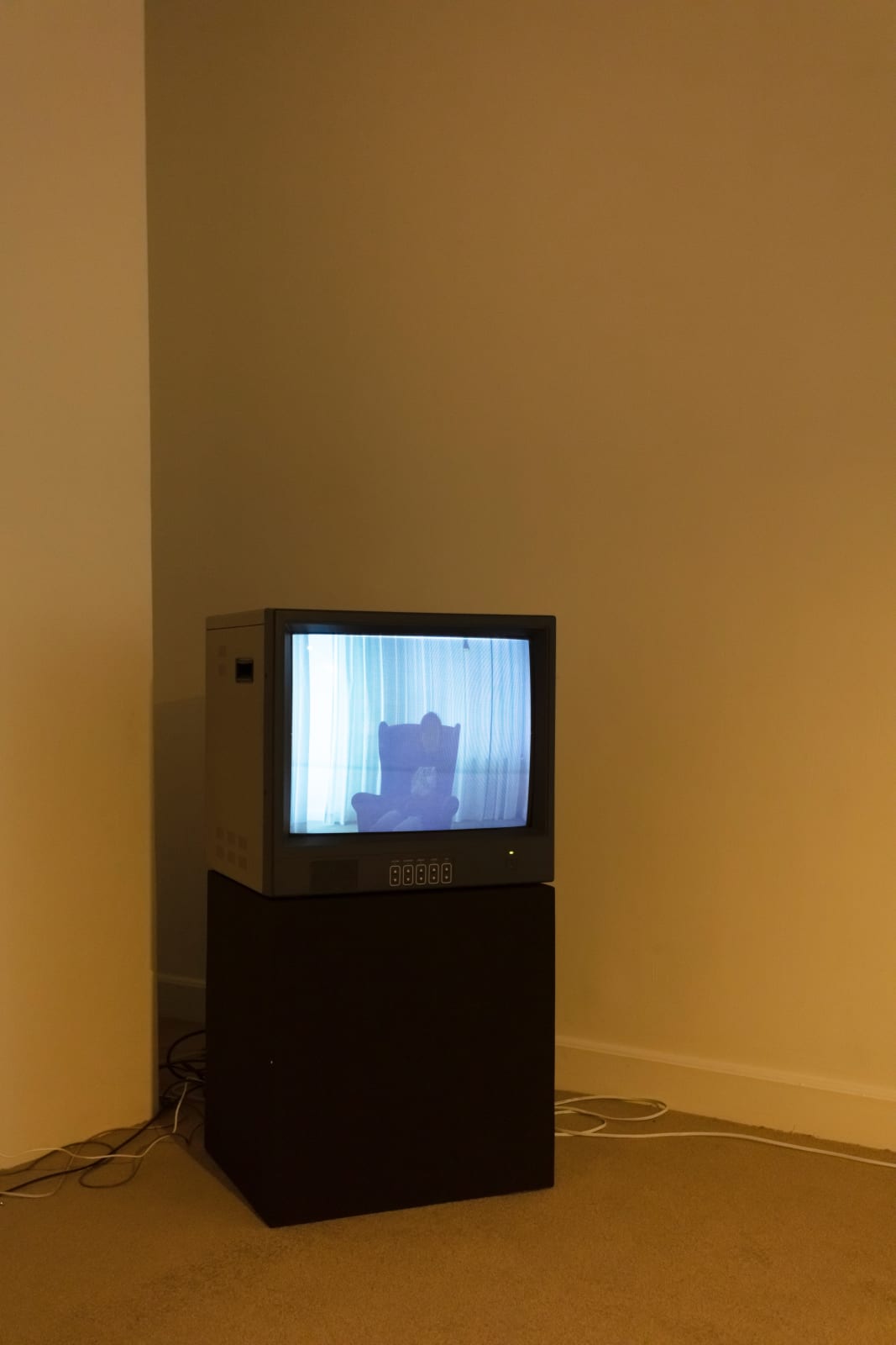 Feng Chen 冯晨, The Darker Side of Light: Moment 光的背面：瞬间, 2019