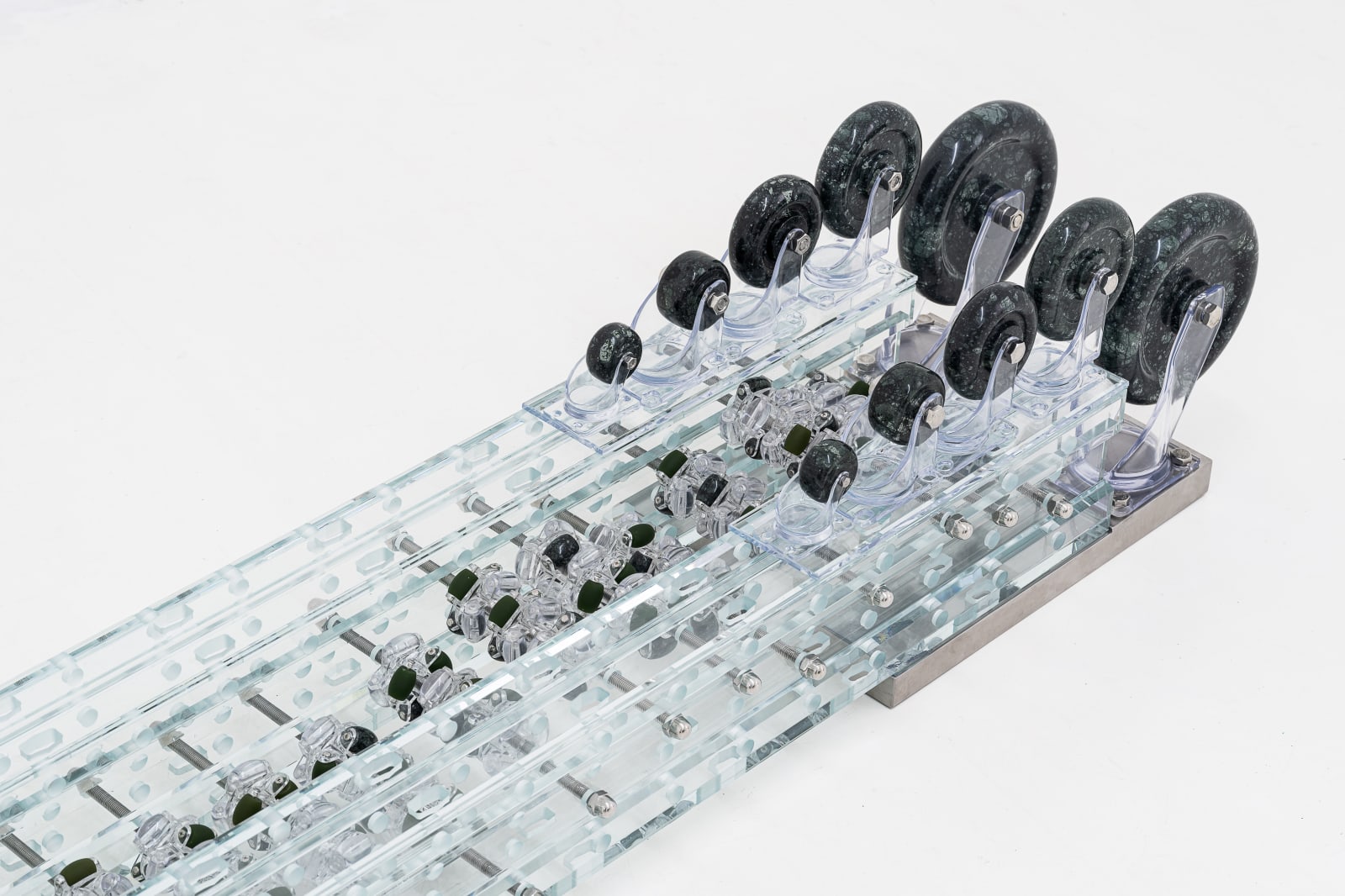 Leelee Chan 陳麗同, Blindfold Receptor (Crawling Jewel–Moss II) 蒙眼感知器（趴行宝石—青苔II）, 2023