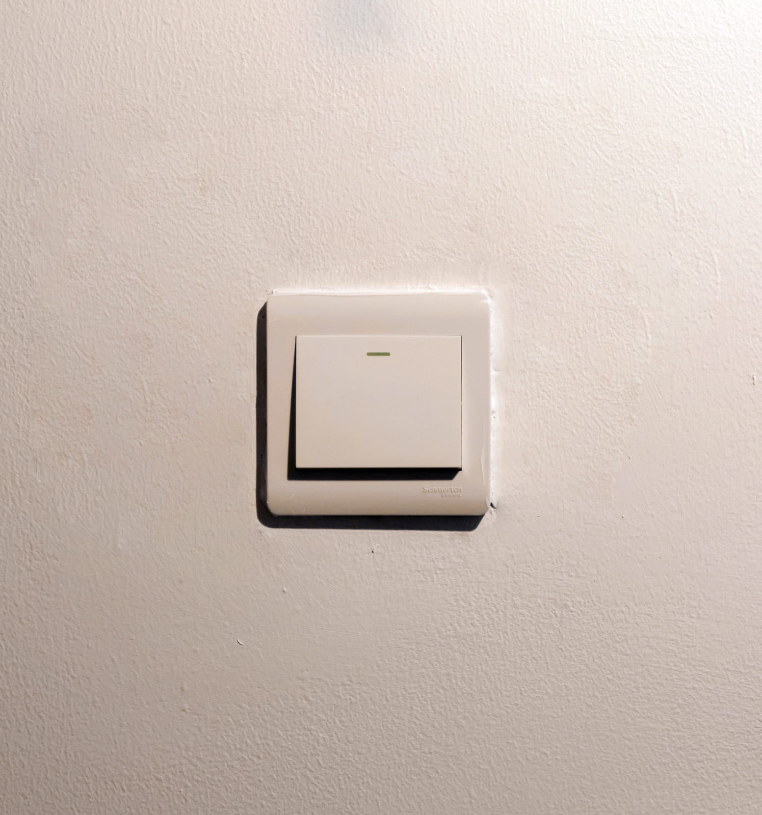 Feng Chen 冯晨, The Darker Side of Light: Moment 光的背面：瞬间, 2019