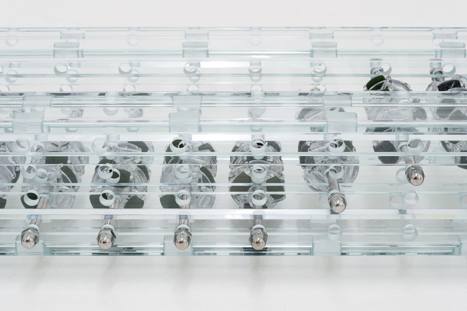 Leelee Chan 陳麗同, Blindfold Receptor (Crawling Jewel–Moss II) 蒙眼感知器（趴行宝石—青苔II）, 2023