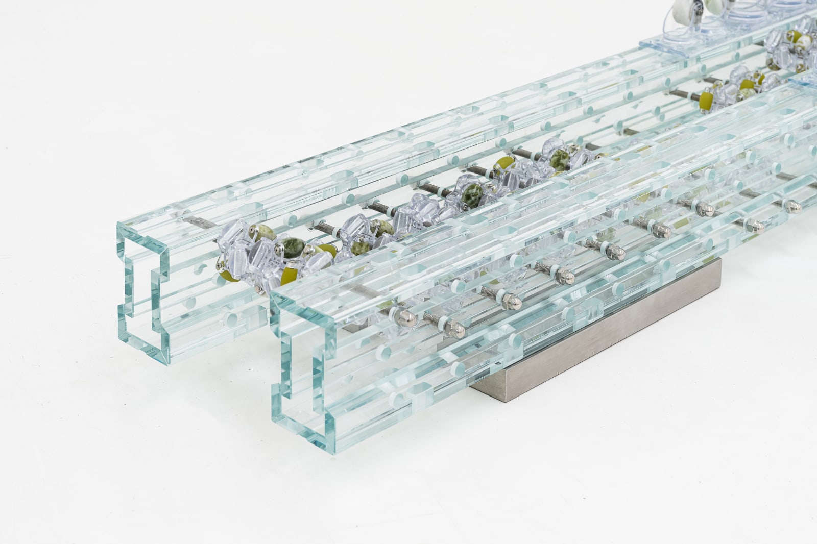 Leelee Chan 陳麗同, Blindfold Receptor (Crawling Jewel–Moss III) 蒙眼感知器（趴行宝石—青苔III）, 2023