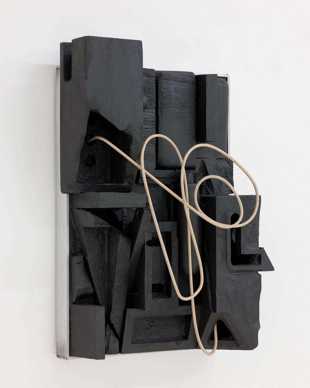 Douglas Rieger 道格拉斯·莱杰, Composition in Wood and Steel 1 钢与木的谱写1, 2022