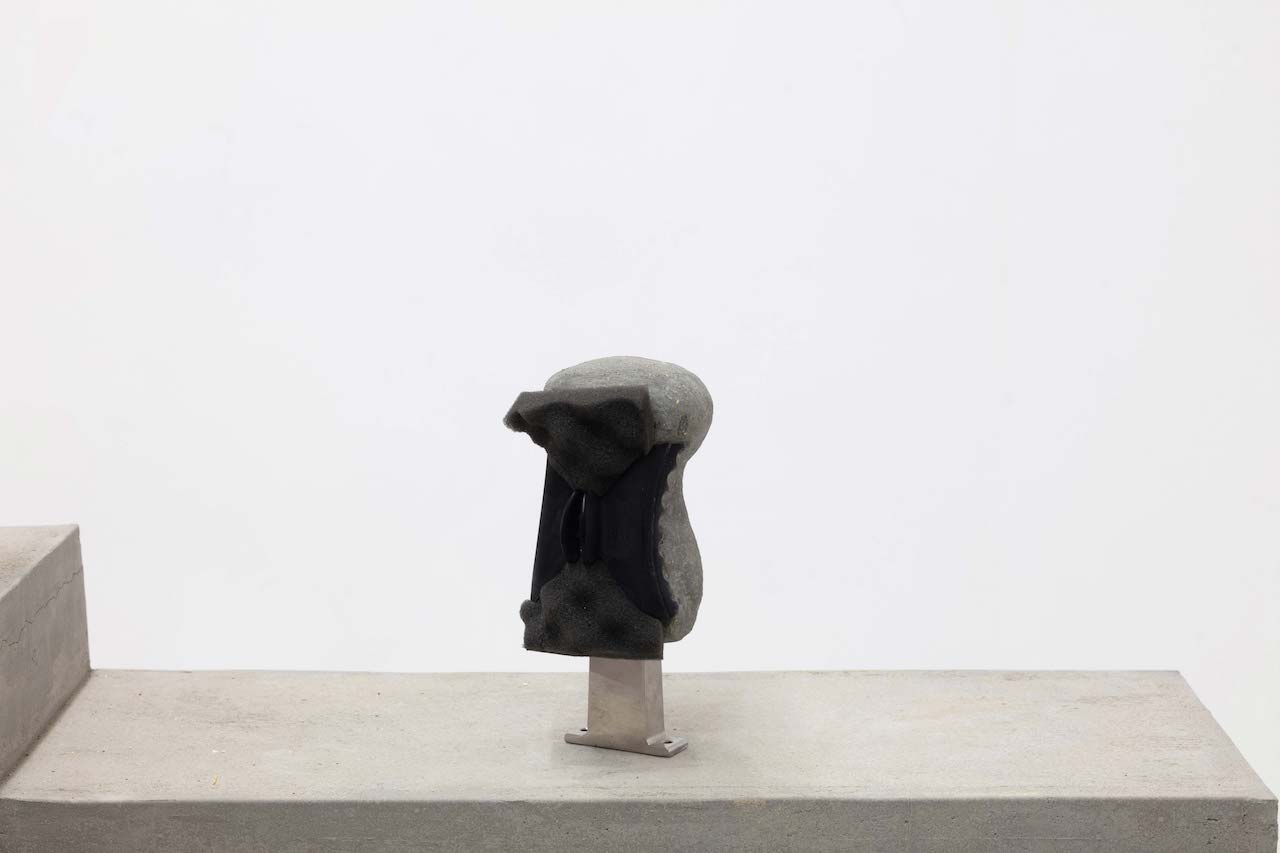 Leelee Chan 陳麗同, Squeezer #1 紧握 I, 2018
