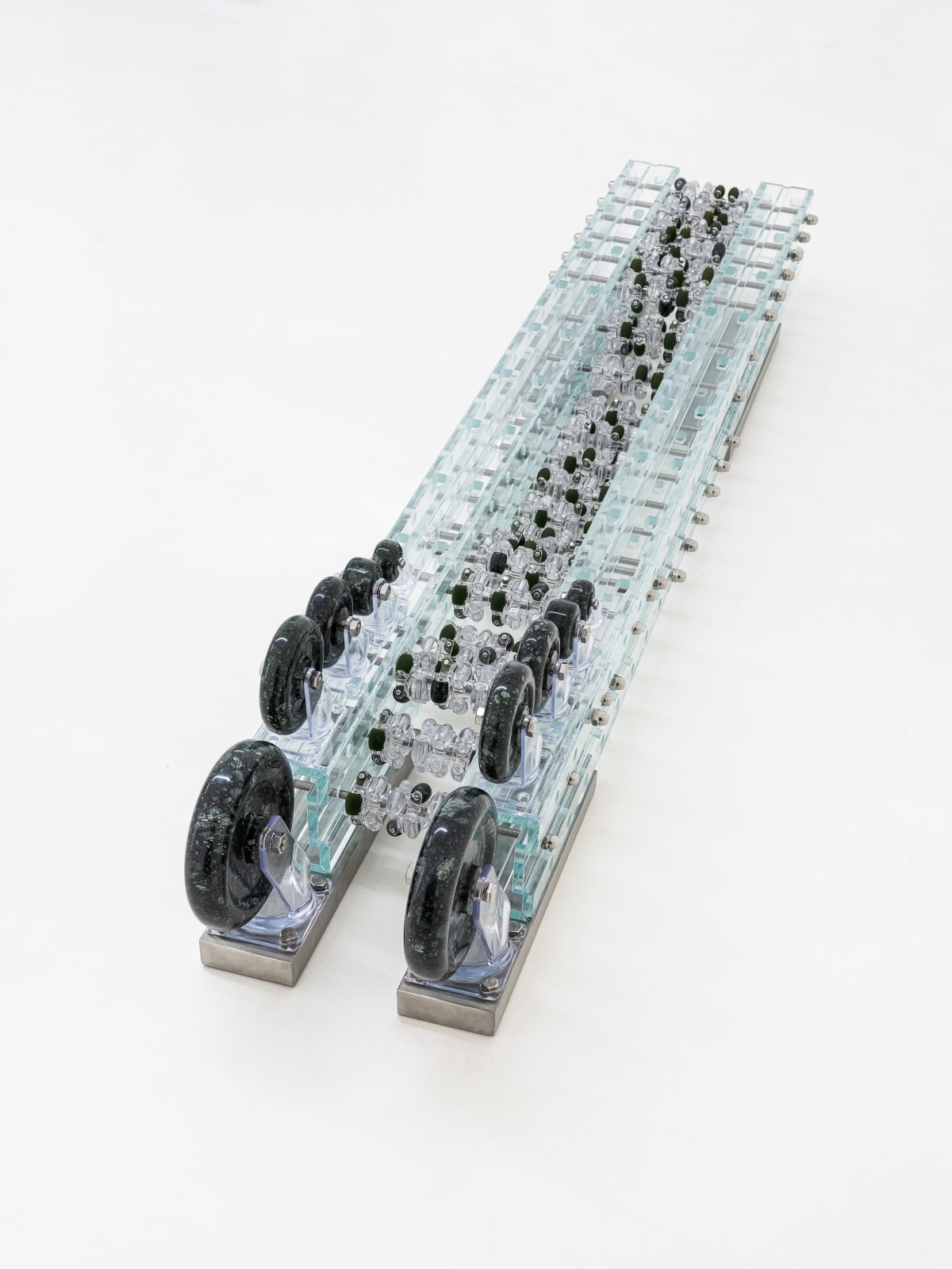 Leelee Chan 陳麗同, Blindfold Receptor (Crawling Jewel–Moss II) 蒙眼感知器（趴行宝石—青苔II）, 2023