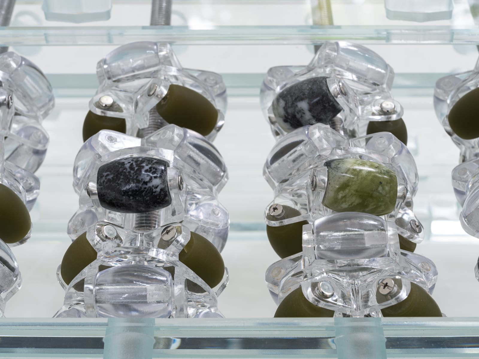 Leelee Chan 陳麗同, Blindfold Receptor (Crawling Jewel–Moss I) 蒙眼感知器（趴行宝石—青苔I）, 2023