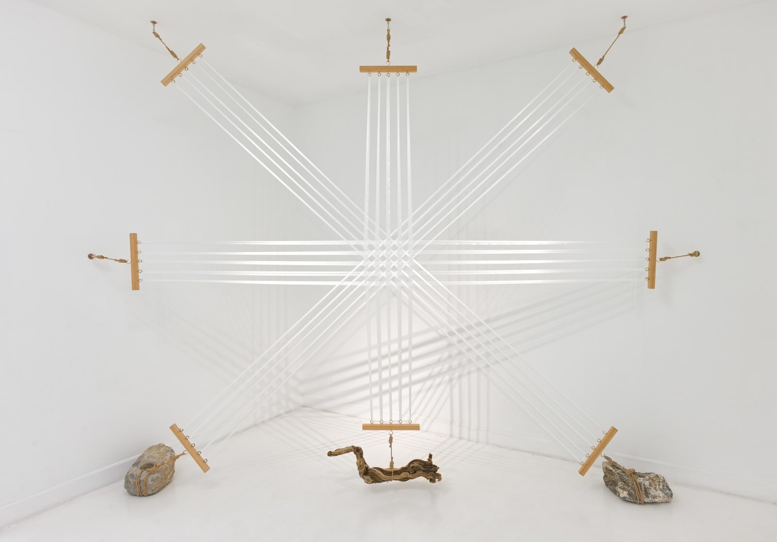 Adrian Geller 阿德里安·盖勒, Ribbon Plane 缎面, 2022