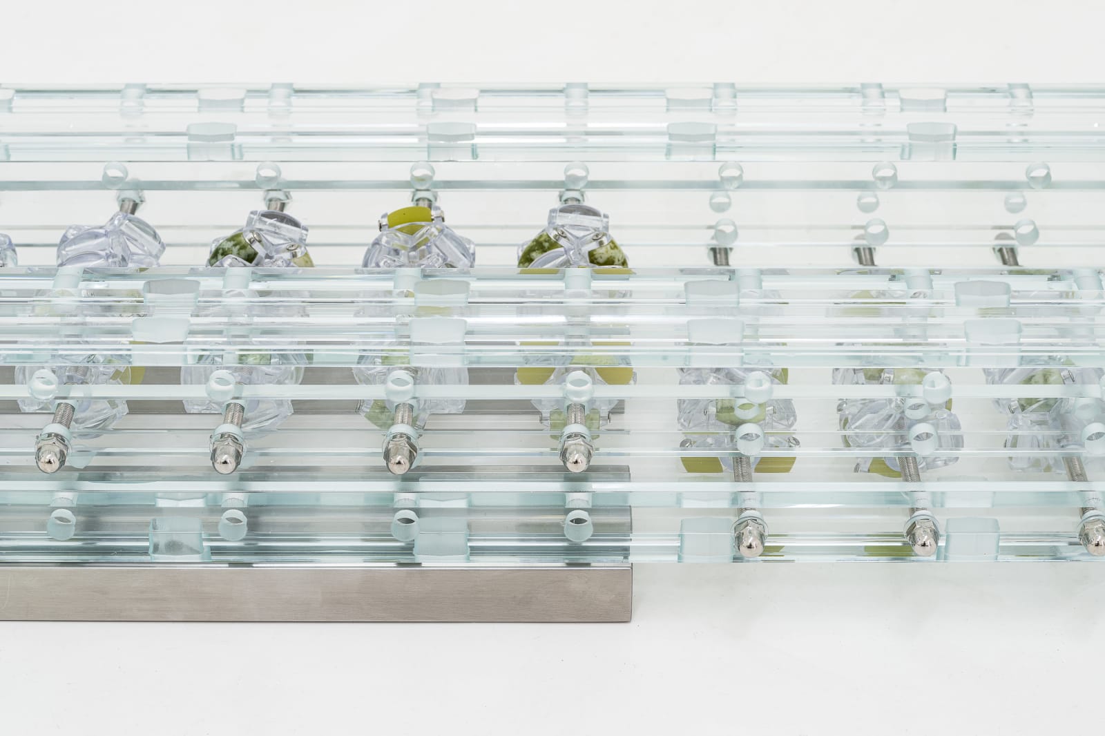 Leelee Chan 陳麗同, Blindfold Receptor (Crawling Jewel–Moss III) 蒙眼感知器（趴行宝石—青苔III）, 2023