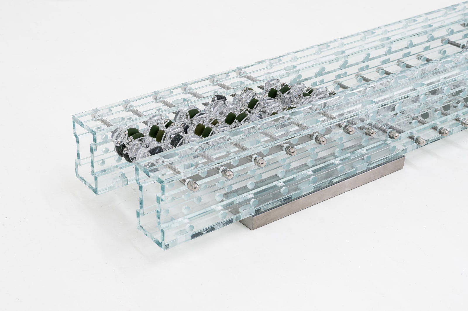 Leelee Chan 陳麗同, Blindfold Receptor (Crawling Jewel–Moss II) 蒙眼感知器（趴行宝石—青苔II）, 2023