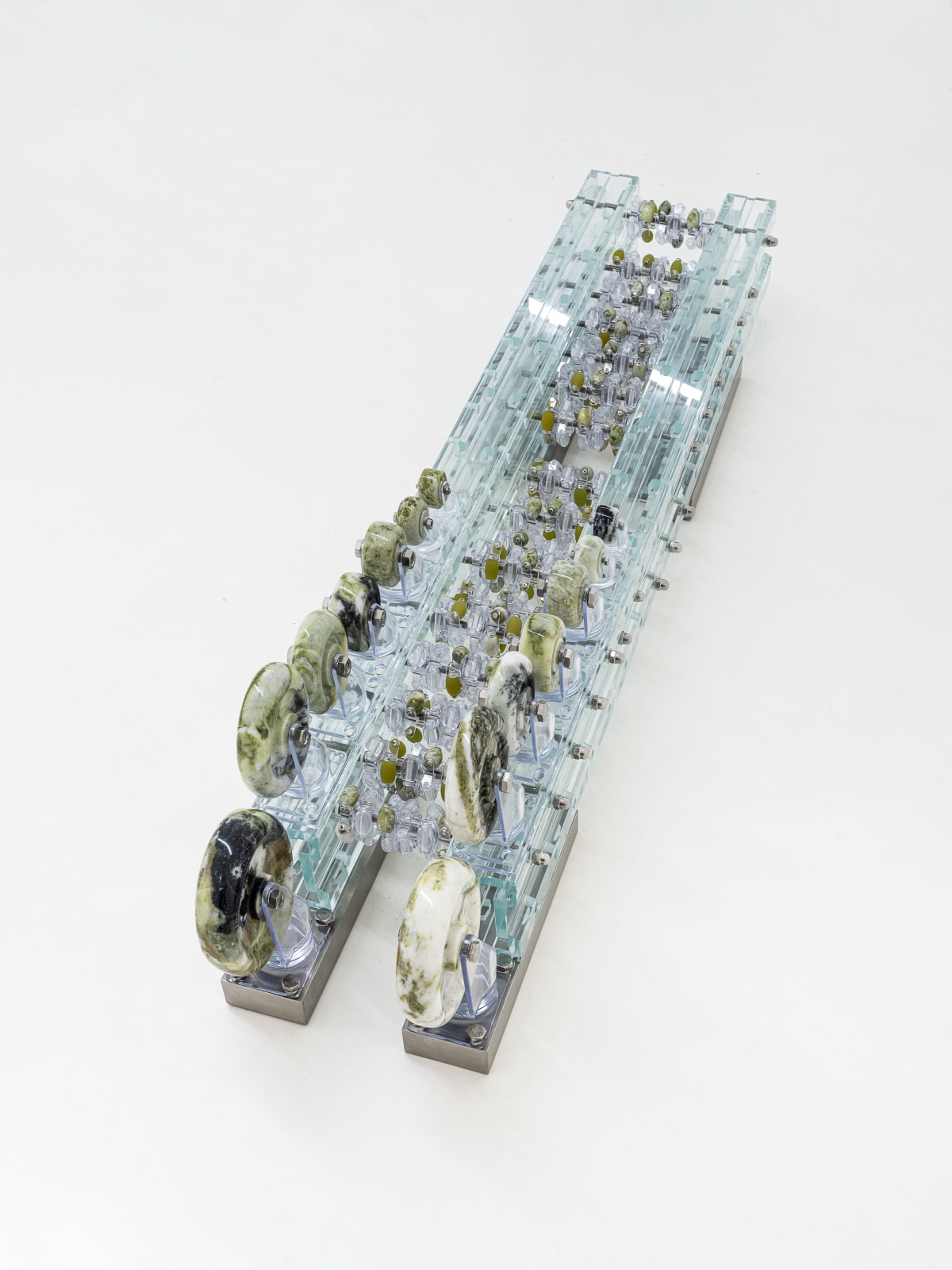 Leelee Chan 陳麗同, Blindfold Receptor (Crawling Jewel–Moss III) 蒙眼感知器（趴行宝石—青苔III）, 2023