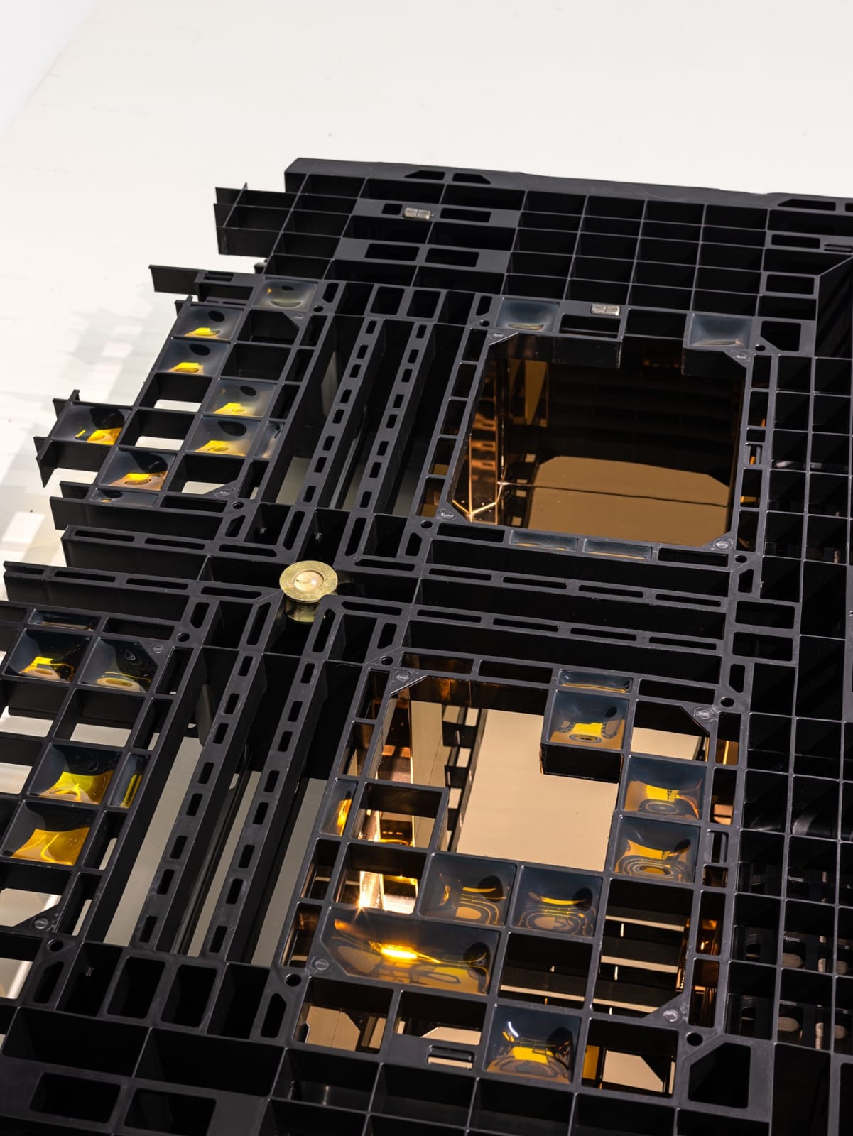 Leelee Chan 陳麗同, Dark Light, Subterranean Circuit 暗光· 地下回路, 2023