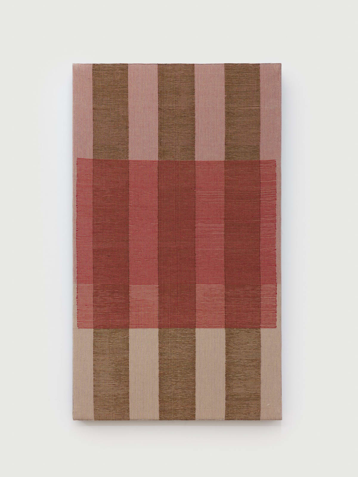 Miranda Fengyuan Zhang 张丰渊, Red Square on Strips 条纹上的红方块, 2022