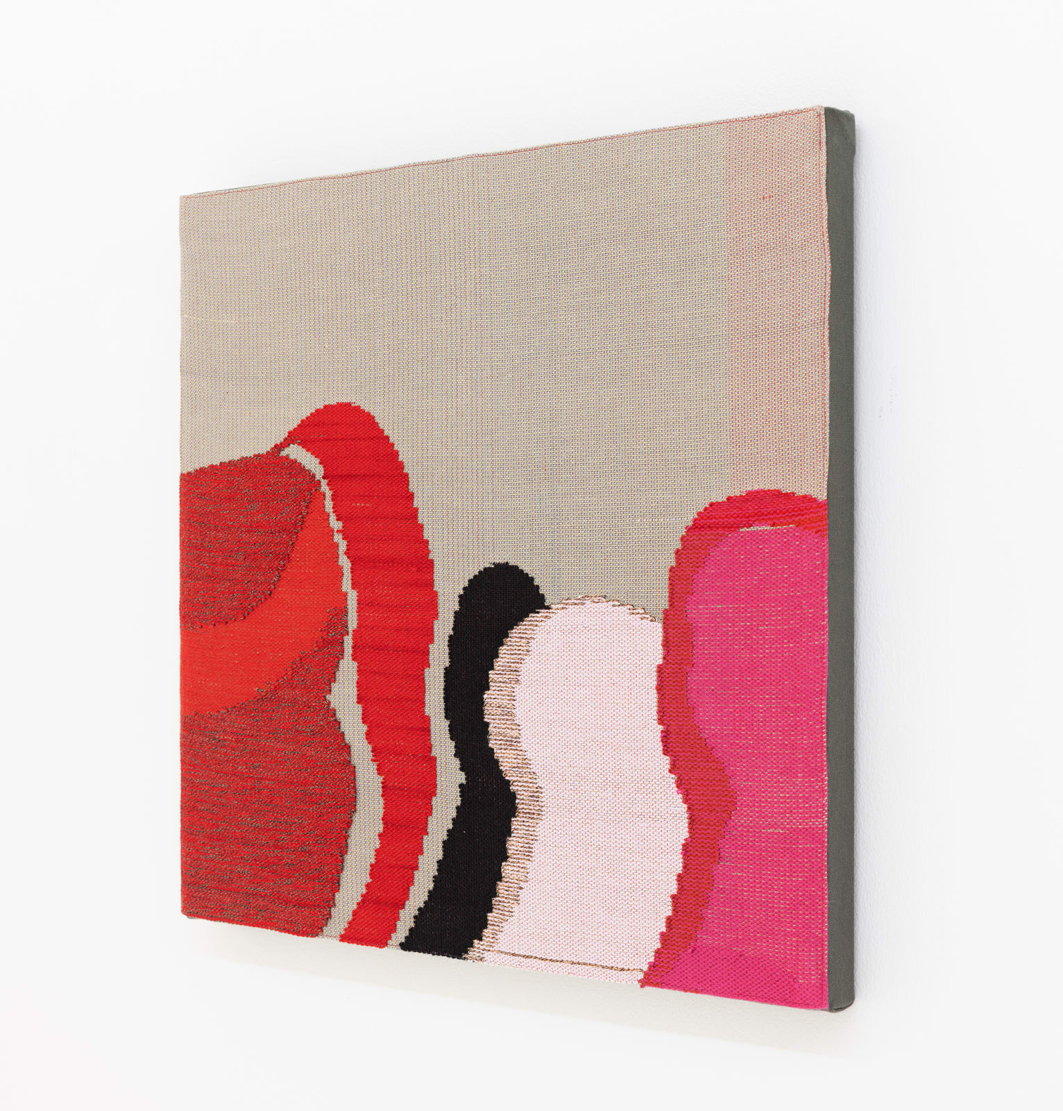 Miranda Fengyuan Zhang 张丰渊, Lean Over, and Hold Together, 2021