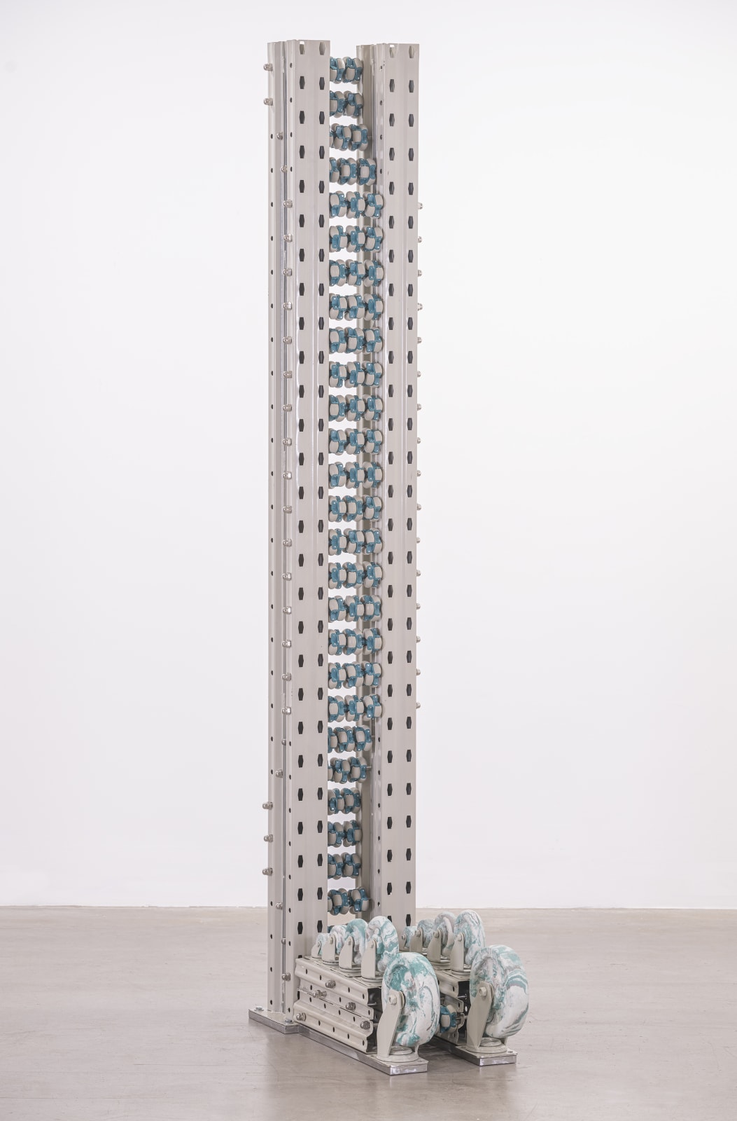 Leelee Chan 陳麗同, Blindfold Receptor (willow-green) 蒙眼感知器（柳绿）, 2019