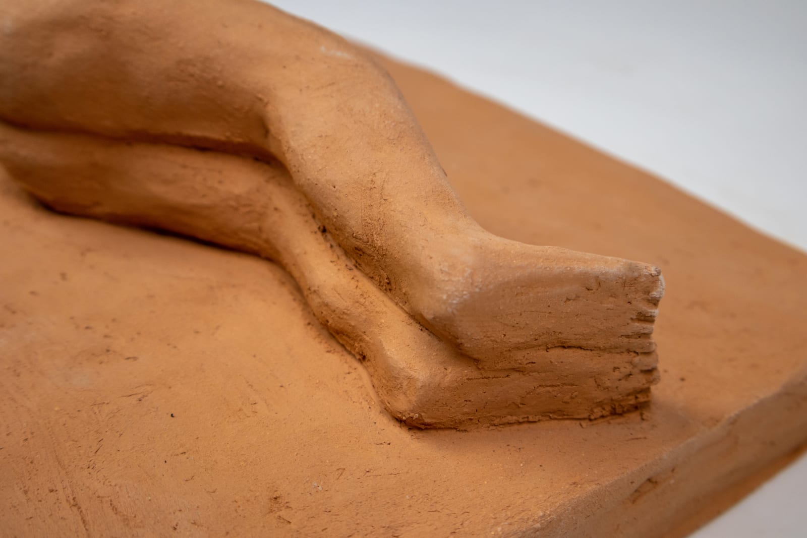 Alessandro Teoldi 亚历山德罗·泰尔迪, Reclining figure I 侧倚着 一, 2022