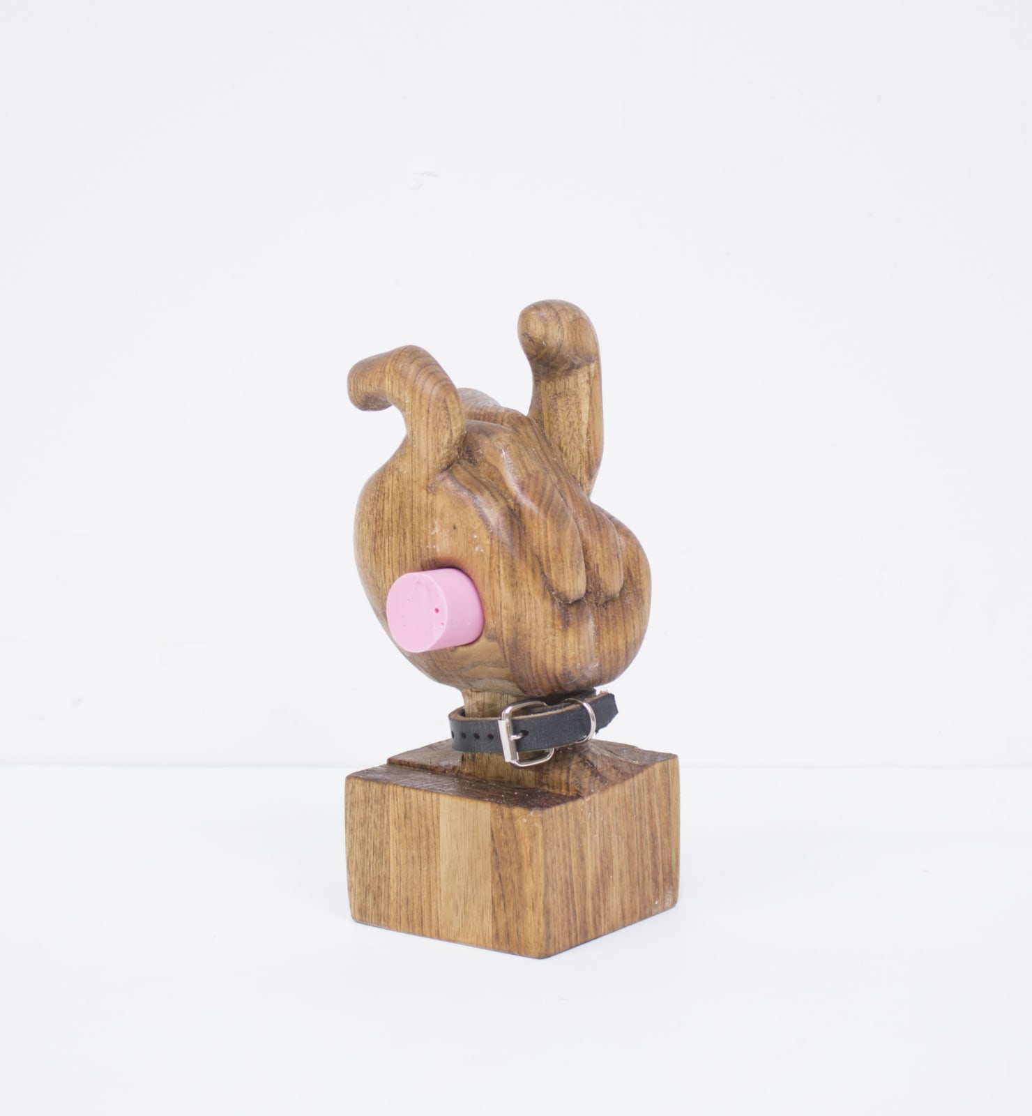 Douglas Rieger 道格拉斯·莱杰, Fist 拳, 2018