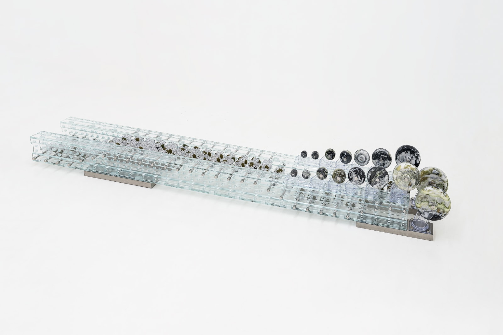 Leelee Chan 陳麗同, Blindfold Receptor (Crawling Jewel–Moss I) 蒙眼感知器（趴行宝石—青苔I）, 2023
