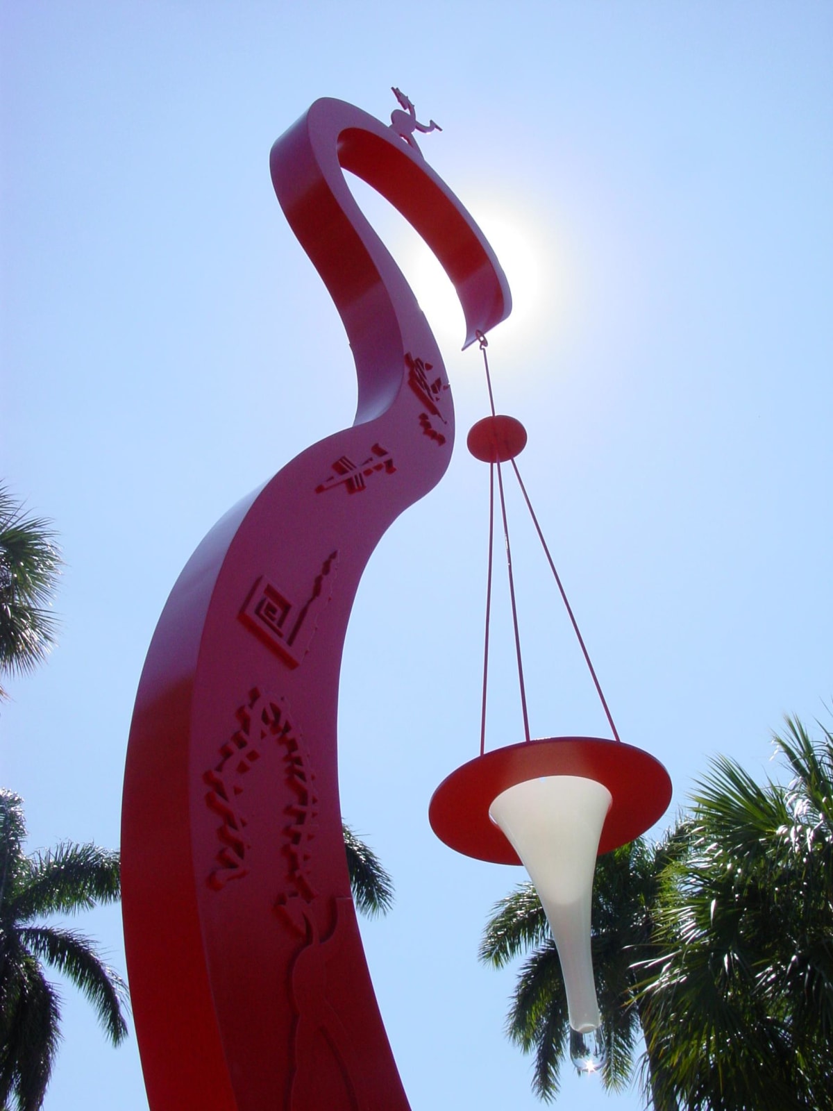 Carlos Betancourt in collaboration with Alberto Latorre, Wahab Sculpture, (detail of birth feeder), 2004