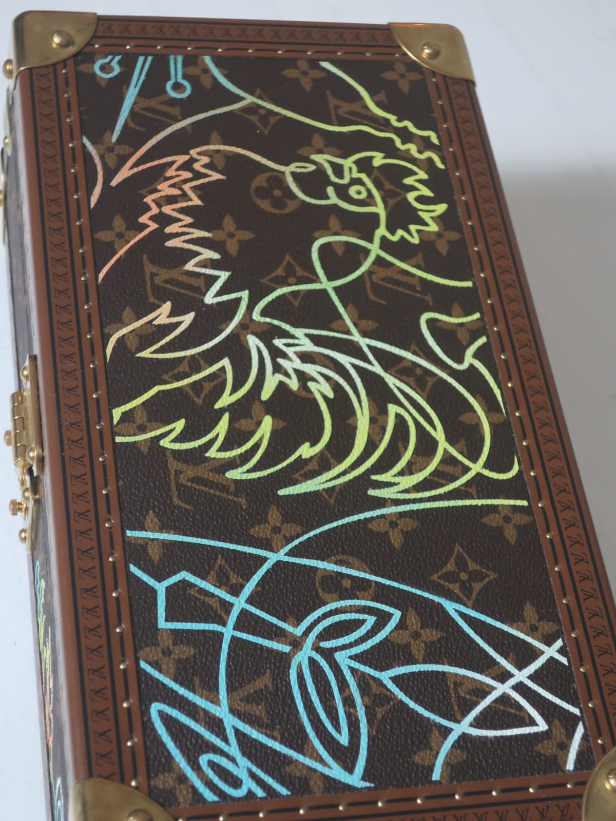 Carlos Betancourt, Louis Vuitton commission: One Line drawing for LV (close-up view), 2019