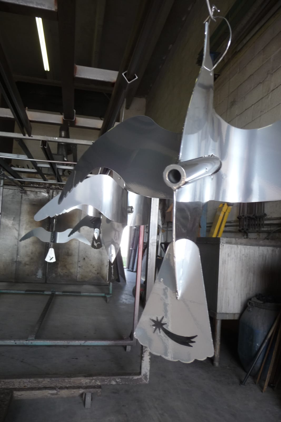 Carlos Betancourt in collaboration with Alberto Latorre, A Flock of Seagulls, 2009