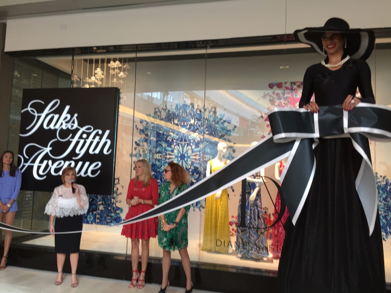 Carlos Betancourt, Collaboartion Diane Von Fustenberg SAKS Fifth Avenue, 2015