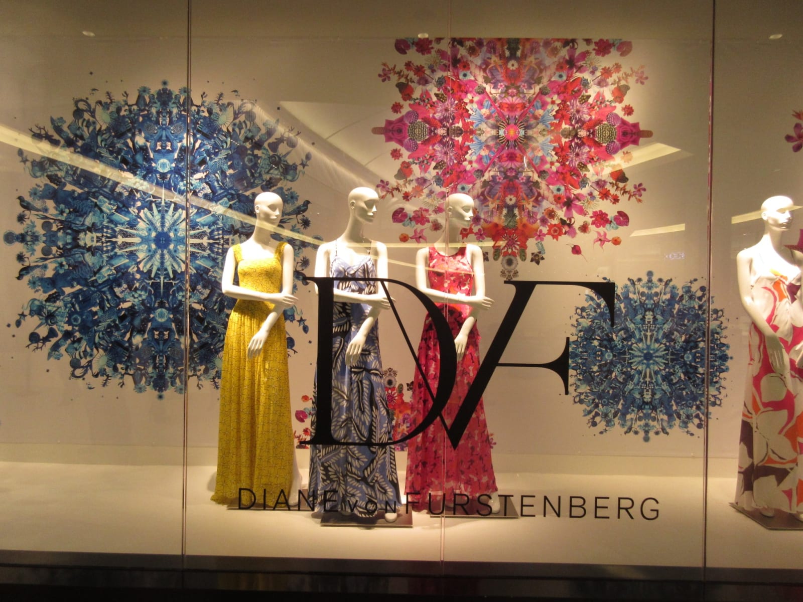Carlos Betancourt, Collaboartion Diane Von Fustenberg SAKS Fifth Avenue, 2015