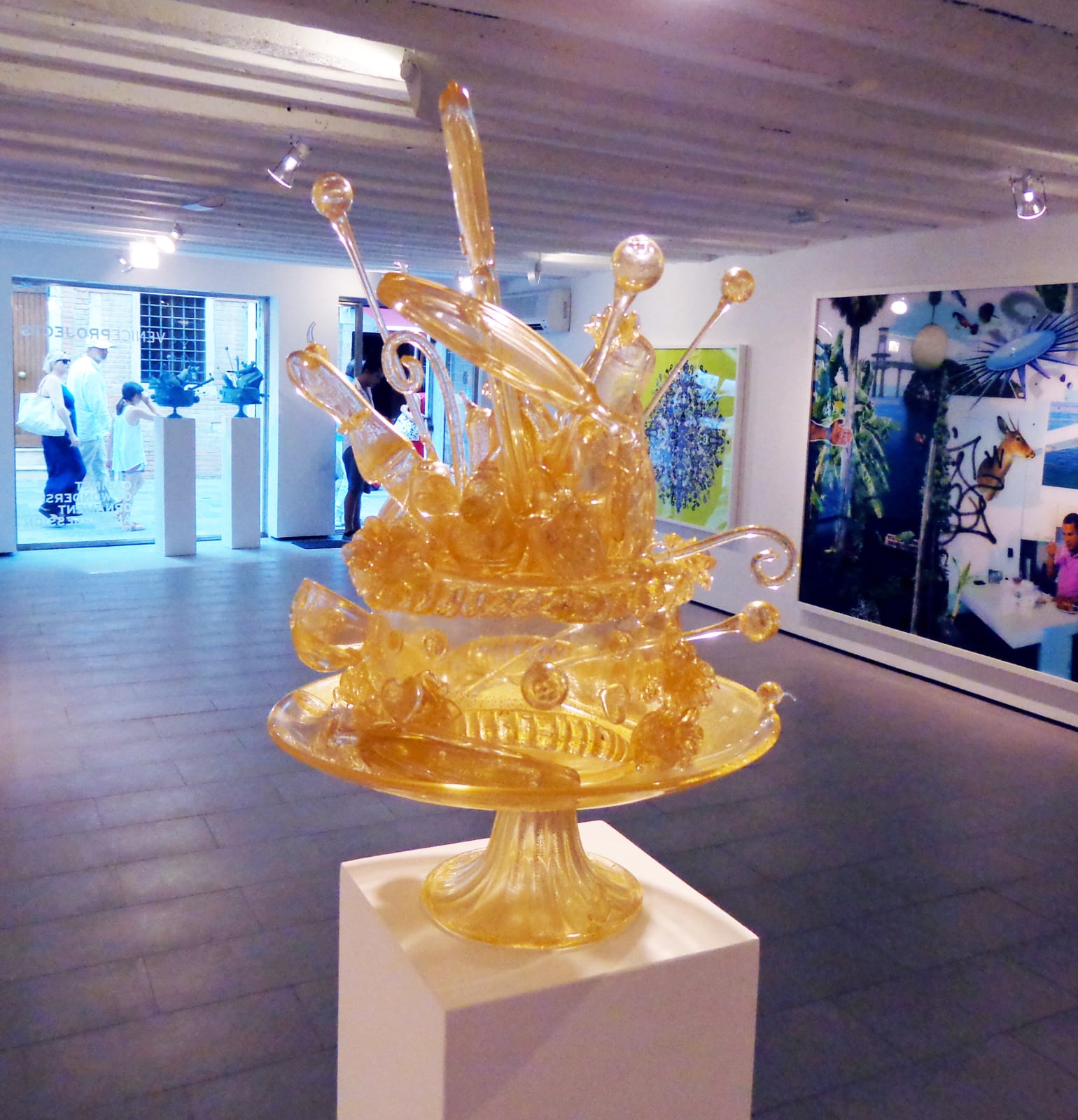Carlos Betancourt in collaboration with Alberto Latorre, Cake Atomic, Murano (Berengo Studio Commission, Glasstress, Venice Project, 2012
