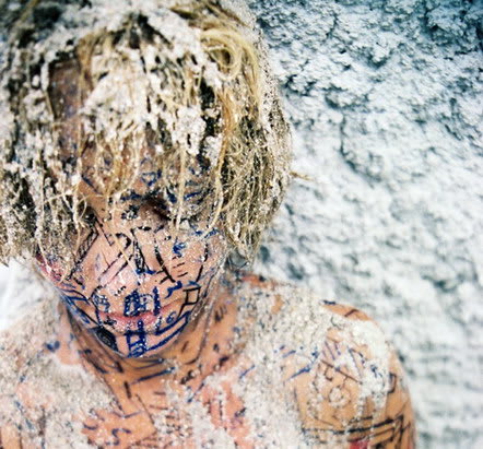 Carlos Betancourt, Untitled, agua y arena, 2001