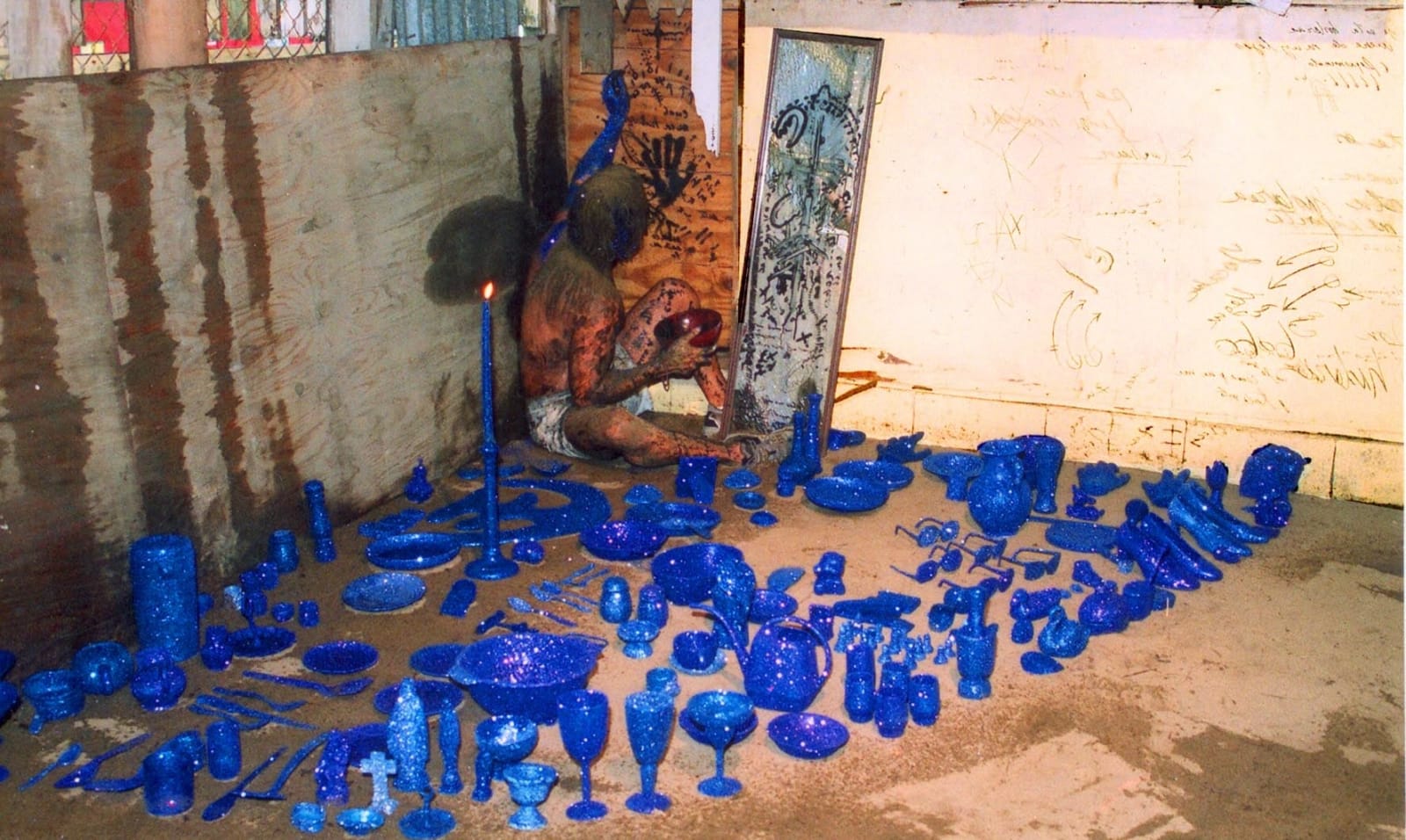 Carlos Betancourt, Interventions with Aracoels Objects, (overall performance view), 2002