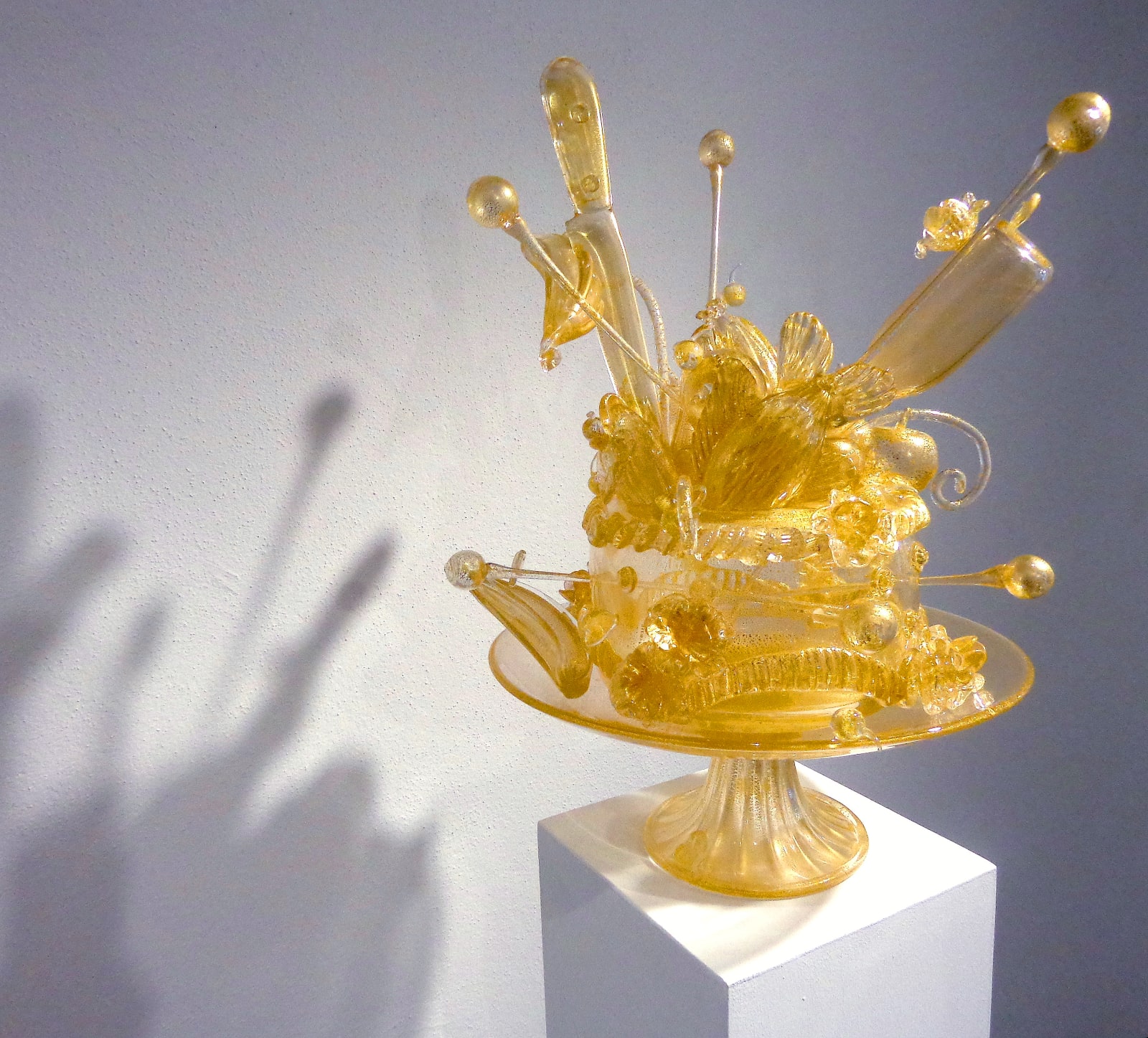 Carlos Betancourt in collaboration with Alberto Latorre, Cake Atomic, Murano (Berengo Studio Commission, Glasstress, Venice Project, 2012