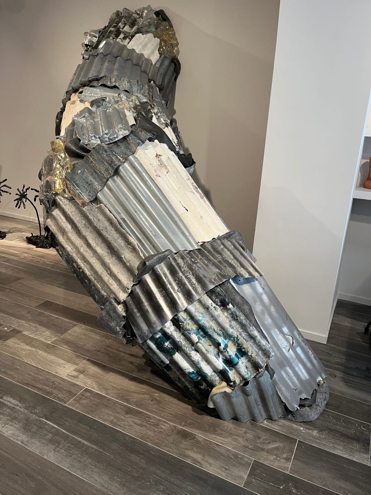Catriona Robertson, Gigantic Pile (Big Worm), 2022