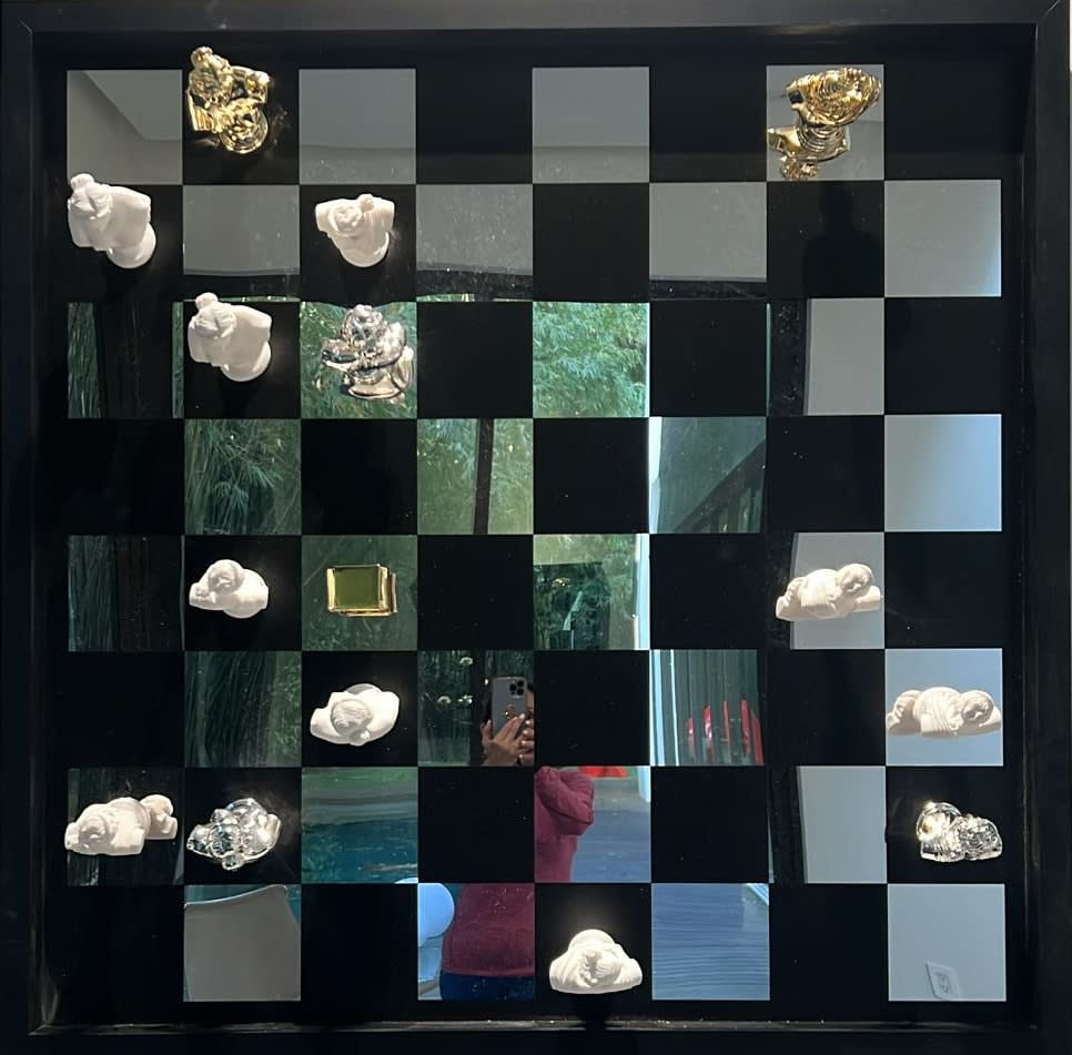 “Check Mate” is a structural artwork by Caroline De Souza, a Brazilian artist currently based in Greece. Available at Carousel Fine Art, Miami