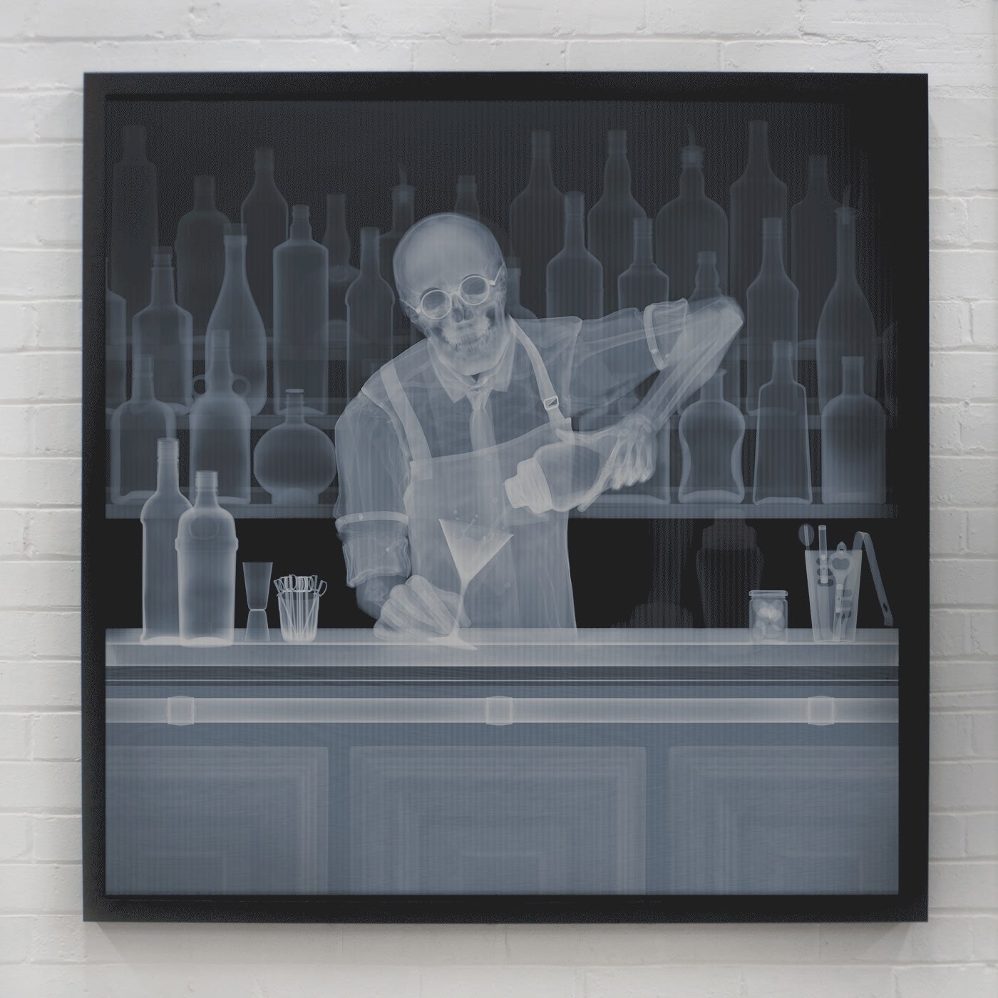 Nick Veasey, Shaken not Stirred
