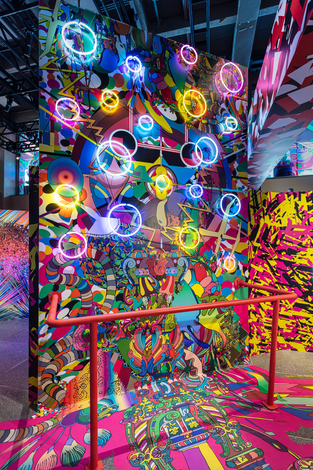 assume vivid astro focus, Circle Neons, 2005