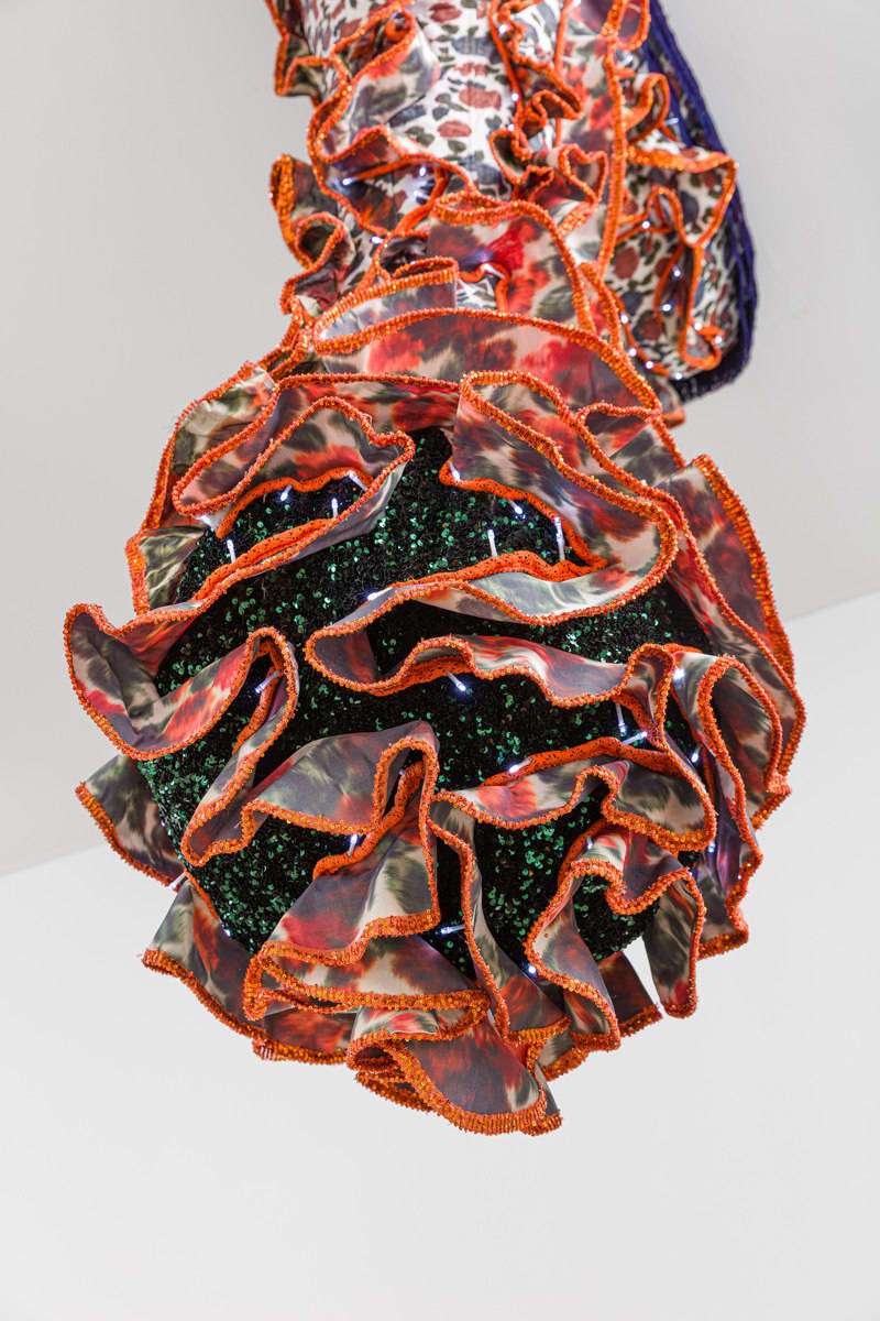 Joana Vasconcelos, Gota #106, 2023