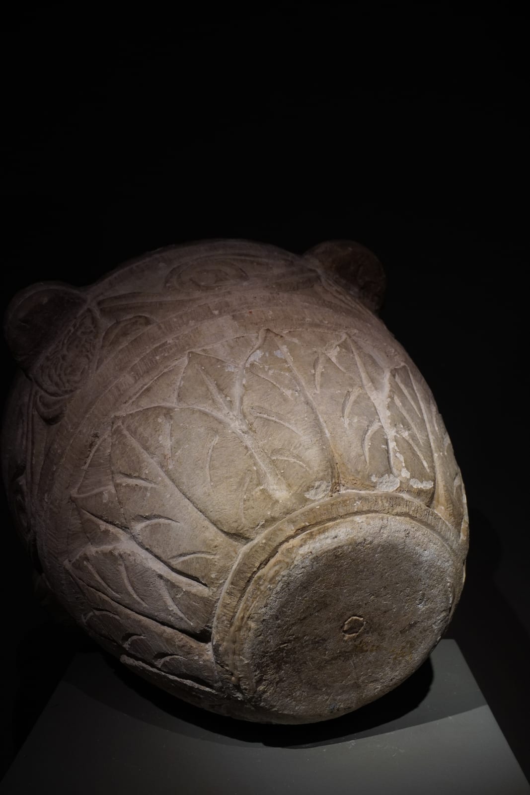 MORTAR WITH FLORAL DECORATIONS AFTER THE ANTIQUE, Northern Italy, 19th Century