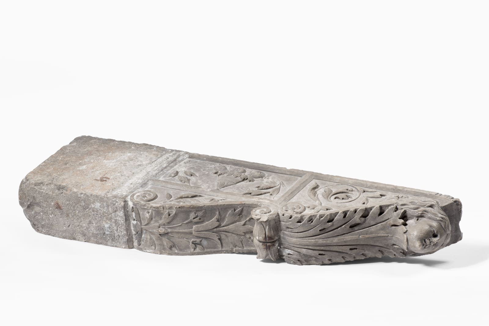 PAIR OF ARCHITECTURAL BRACKETS, Tuscany, 16th Century