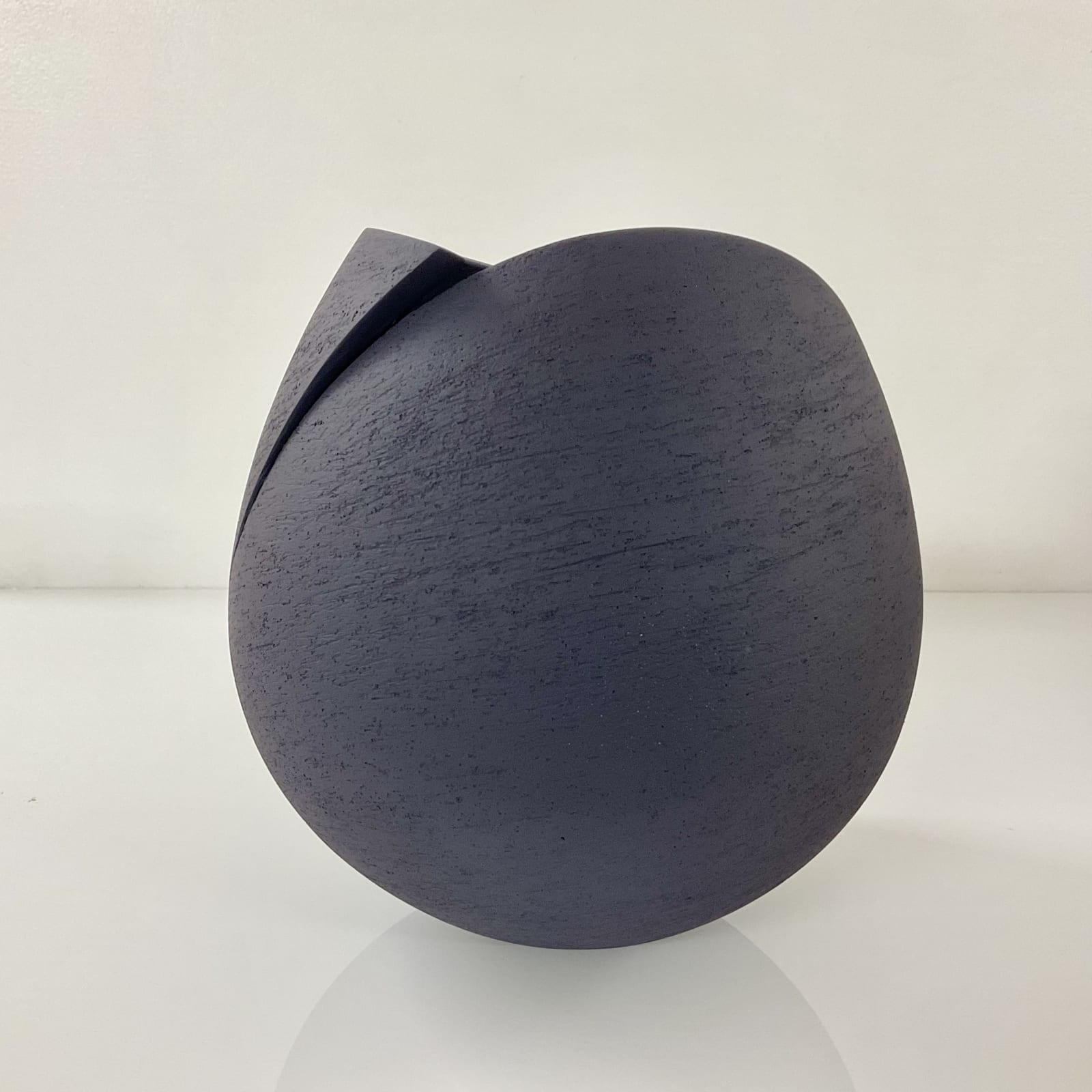 Ashraf Hanna, Deep Purple Cut and Altered Bowl Form, 2022