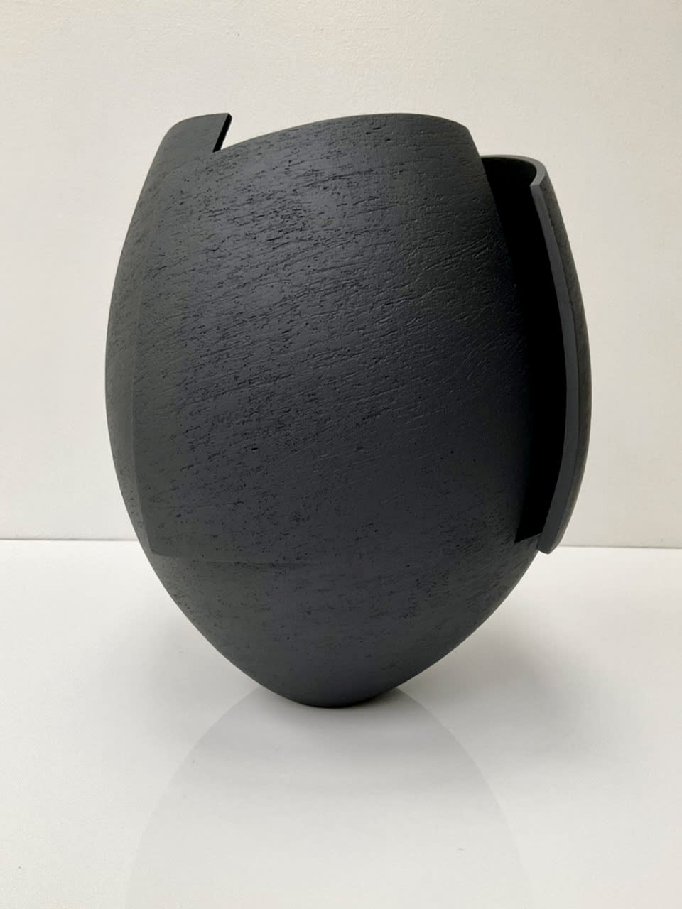 Ashraf Hanna, Black, Bulbous, Cut and Altered Vessel, 2022