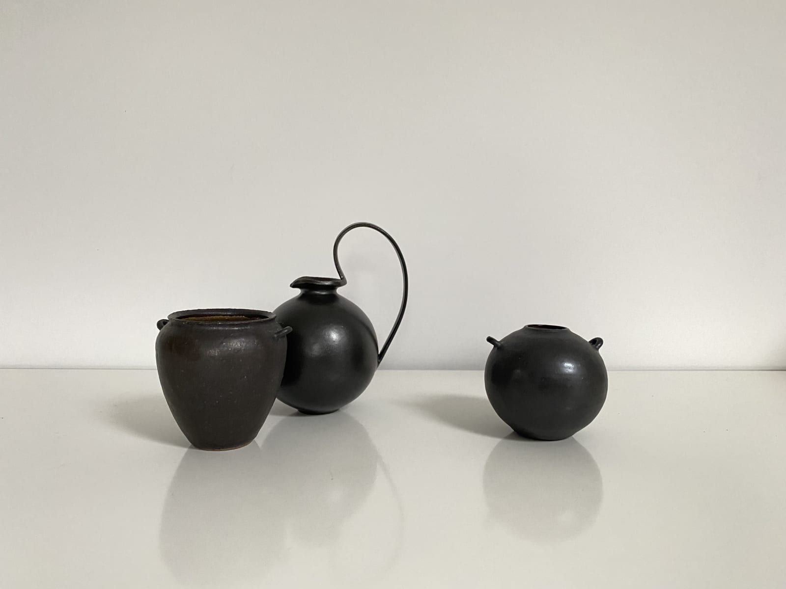 Mizuyo Yamashita, Black Ancient Pottery Trio, 2021