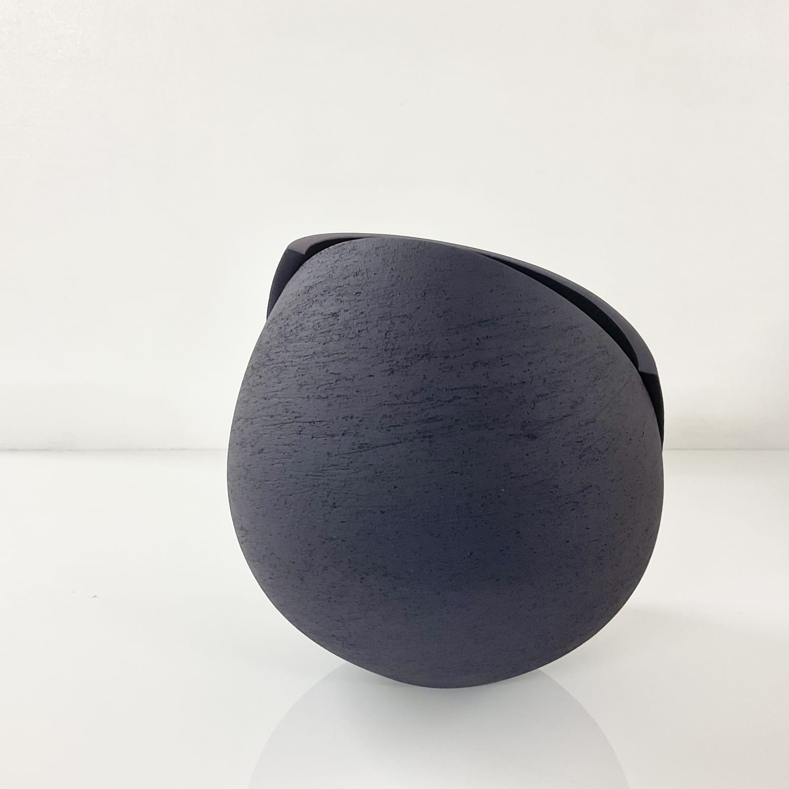 Ashraf Hanna, Deep Purple Cut and Altered Bowl Form, 2022